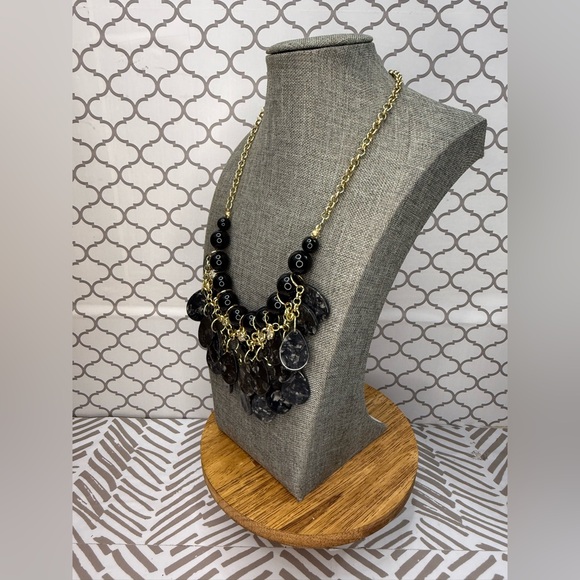Elegant Black and Gold Statement Necklace - Picture 3 of 4